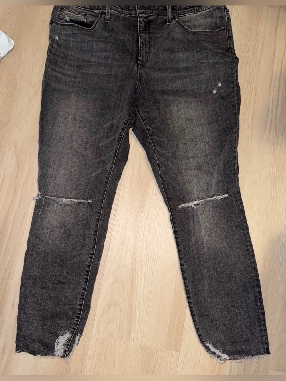 Universal Thread Women's Skinny Distressed Black Gray Jeans